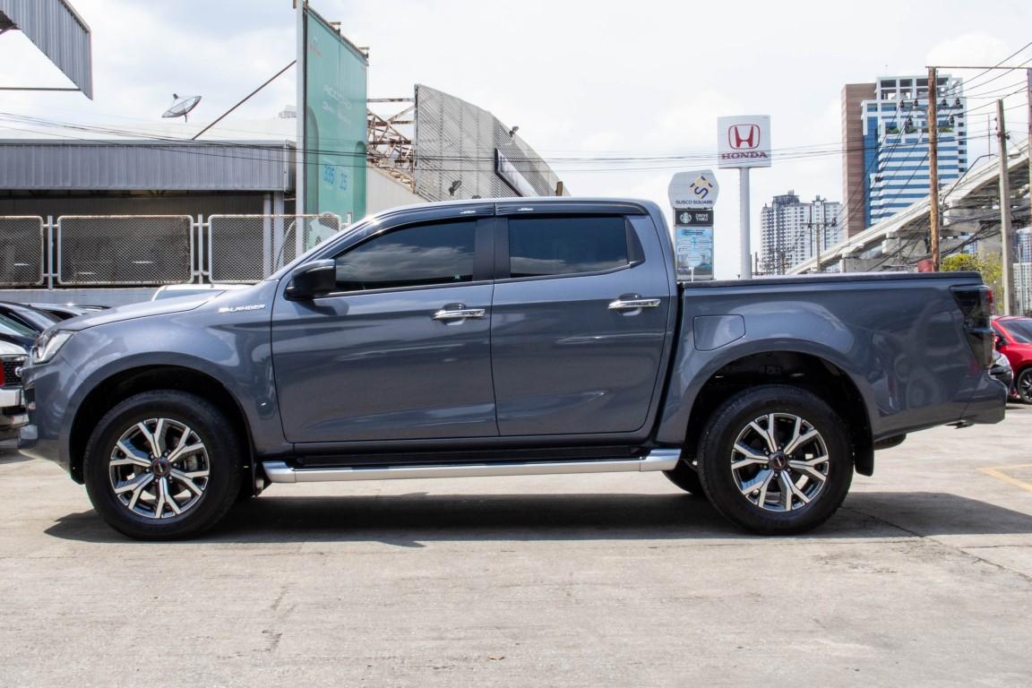 Isuzu Dmax Cab4 Hilander 1.9 ZP MNC A/T 2021 *SK2011*